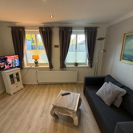Ferienwohnung „Ole Karkenwech“ Husum-Roedemis Husum  Exterior foto